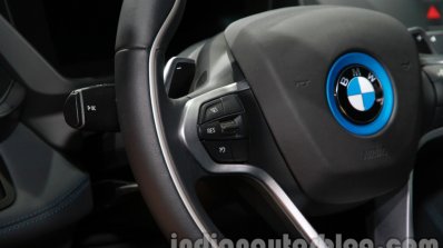 BMW i8 steering mounted control left live