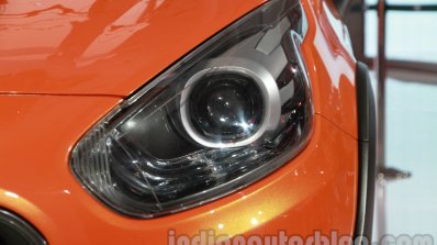 Fiat Avventura headlight