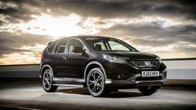 Honda CRV Black and White edition UK front black