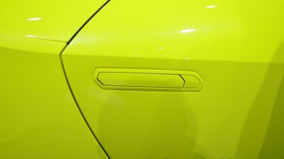 Lamborghini Huracan Live handle