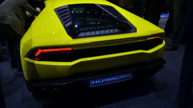 Lamborghini Huracan Live rear quarter