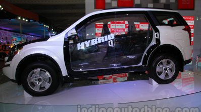 Mahindra XUV500 diesel hybrid side at Auto Expo 2014