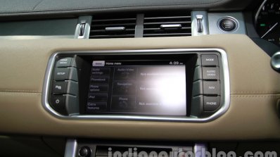 Range Rover Evoque 9-speed infotainment display at Auto Expo 2014