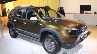 Renault Duster Adventure Edition front three quarter right live