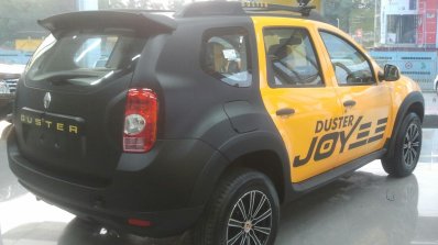 Renault Duster Joy Yellow Edition rear quarter