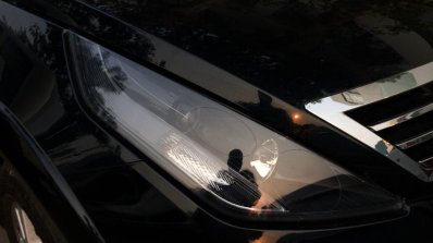 2014 Tata Aria headlamp live image
