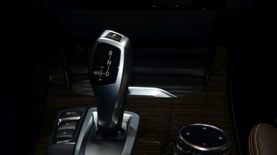 2015 BMW X3 gearstalk detail - Geneva Live