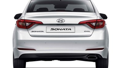 2015 Hyundai Sonata press shot rear