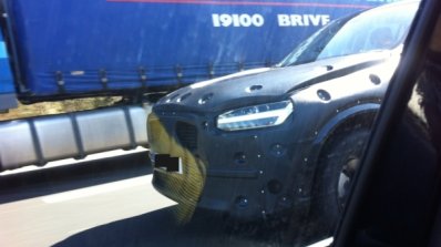 2015 Volvo XC90 production spied headlights