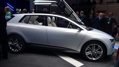 Giugiaro Clipper concept side view