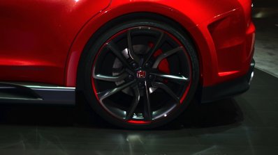 Honda Civic Type R Concept rear wheel at Geneva Motor Show