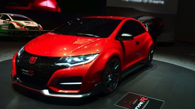 Honda Civic Type R front three quarters right Concept at Geneva Motor Show