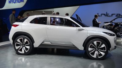 Hyundai Intrado concept side - Geneva Live