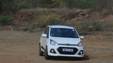 Hyundai Xcent Review cornering