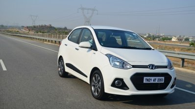Hyundai Xcent Review moving front quarter