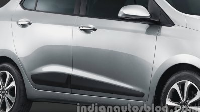 Hyundai Xcent Waistline Molding official image