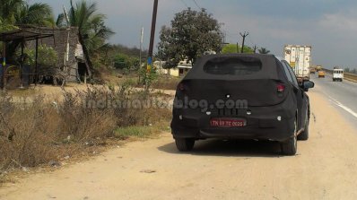 IAB spies 2015 Hyundai i20 rear quarter