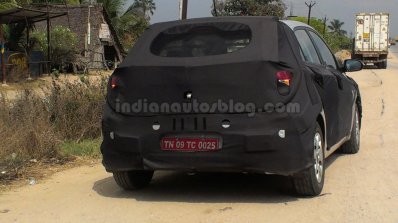 IAB spies 2015 Hyundai i20 rear three quarter