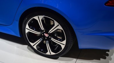 Jaguar XFR-S Sportbrake wheel - Geneva Live