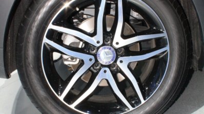 Mercedes GLA wheel at 2014 Bangkok Motor Show.JPG