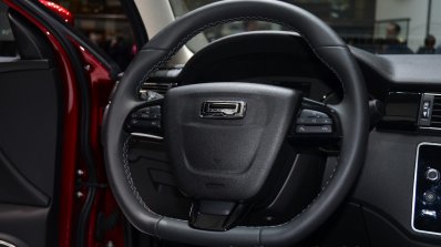 Qoros 3 hatchback steering - Geneva Live