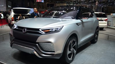 Ssangyong XLV concept front three quarter profile - Geneva Live