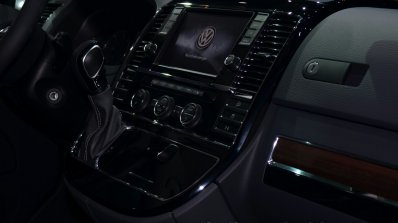 VW Multivan Alltrack music system