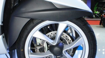 Yamaha TriCity at 2014 Bangkok Show brake