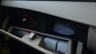 2014 Renault Fluence facelift review glovebox