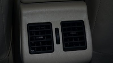 2014 Renault Fluence facelift review rear AC