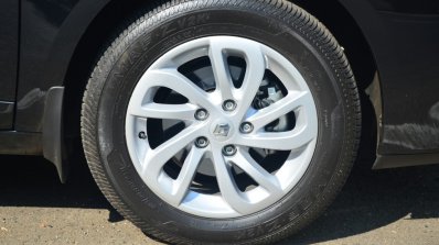 2014 Renault Fluence facelift review wheel