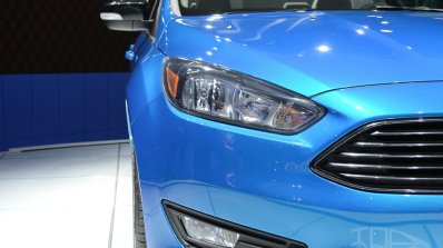 2015 Ford Focus at 2014 New York Auto Show - headlamp