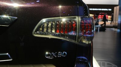 2015 Infiniti QX80 at 2014 NY Auto Show taillight