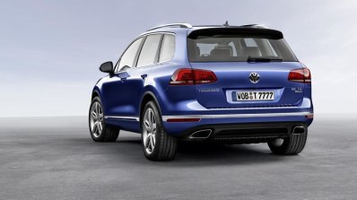 2015 VW Touareg rear three quarters press shot