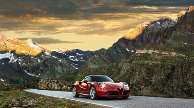 Alfa Romeo 4c front press shot