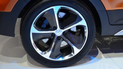 Hyundai ix25 alloy wheel design at Auto China 2014