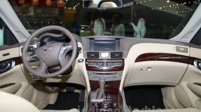 Infiniti Q70 dashboard at Moscow Motor Show 2014