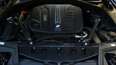2014 BMW 530d M Sport Review engine image
