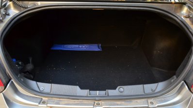 2014 Fiat Linea diesel Review boot