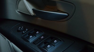 2014 Fiat Linea diesel Review door trim