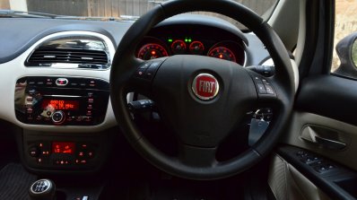 2014 Fiat Linea diesel Review steering wheel