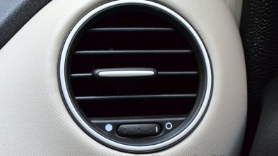2014 Fiat Linea diesel Review vent