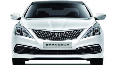 2014 Hyundai Grandeur diesel front at Busan Motor Show 2014
