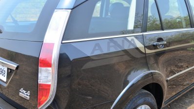2014 Tata Aria Review decals
