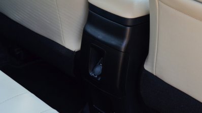2014 Toyota Corolla Altis Diesel Review rear center console