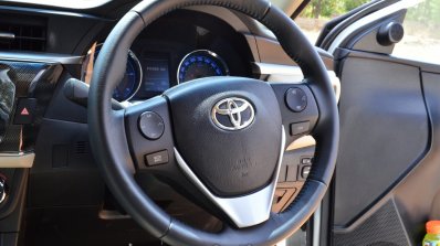 2014 Toyota Corolla Altis Diesel Review steering wheel