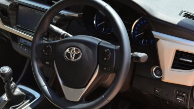 2014 Toyota Corolla Altis Diesel Review steering