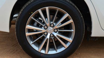 2014 Toyota Corolla Altis Diesel Review wheel