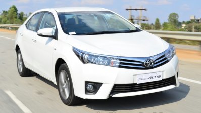 2014 Toyota Corolla Altis Petrol Review