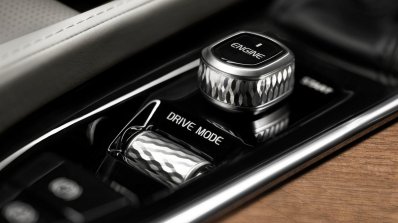 2015 Volvo XC90 switchgear press image